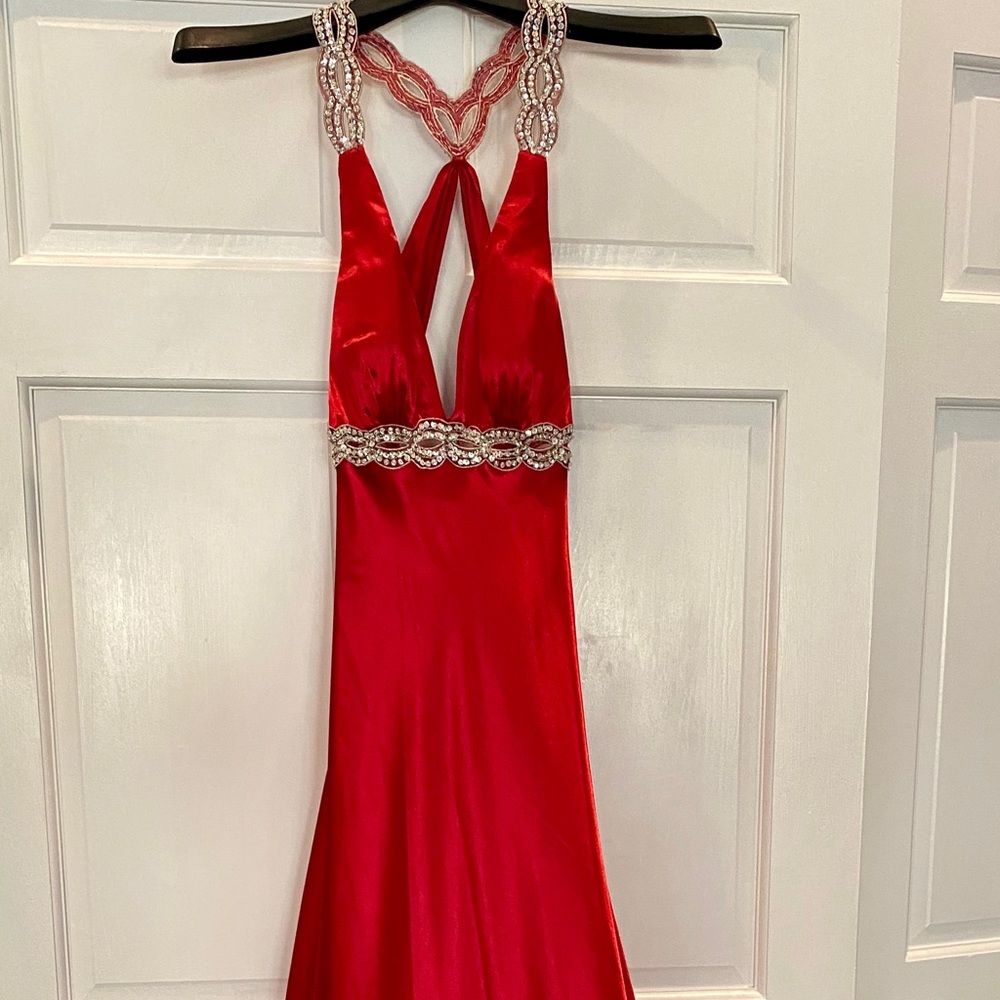 NWT Faviana Couture long red dress with sequins